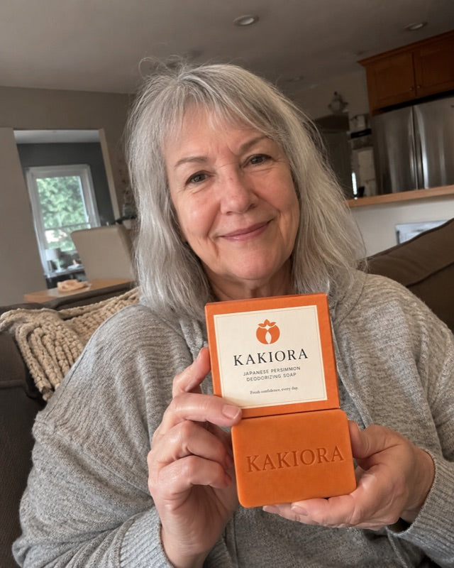 KAKIORA customer photo shared with their review